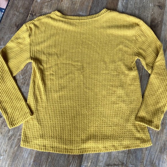 Tween Gold Waffle‎ Sweater - Picture 2 of 4